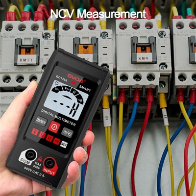 Procedur för spänningsmätning med hjälp av en multimeter